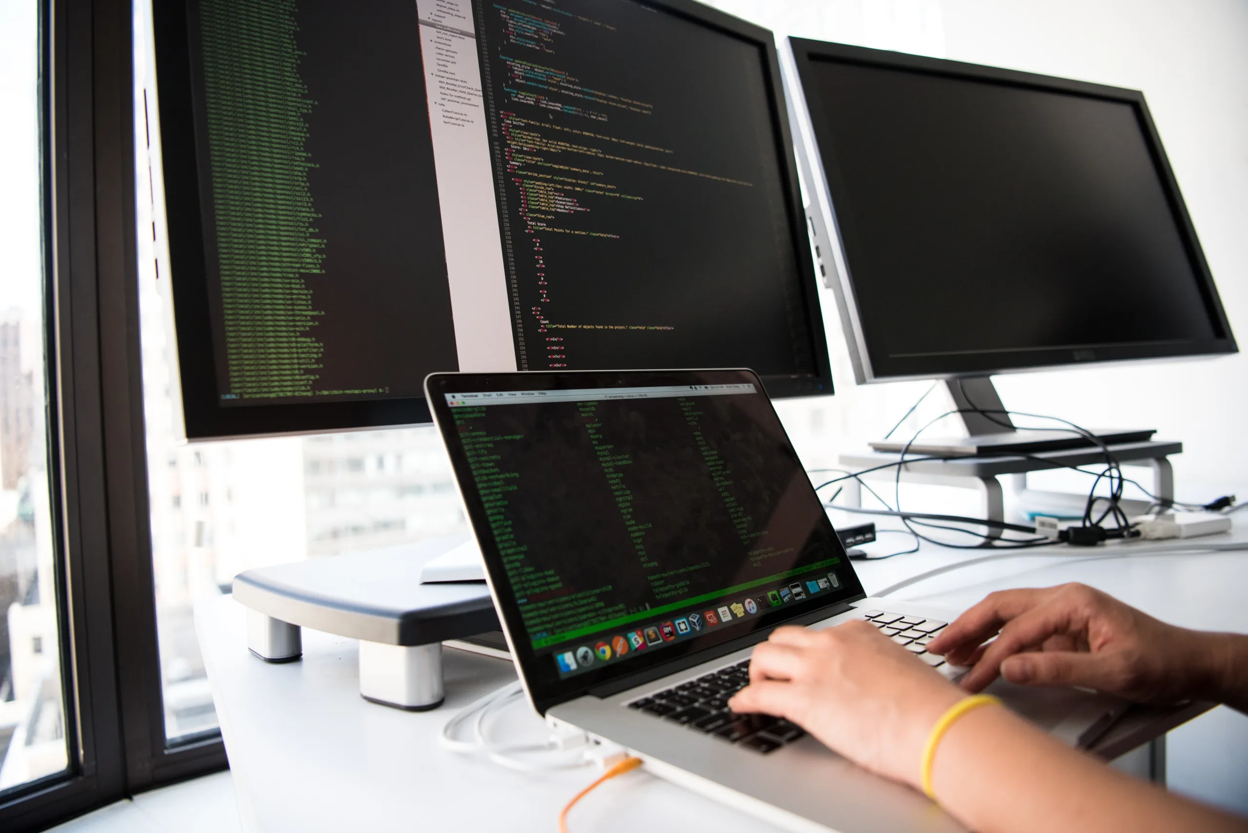 10 Benefits of Custom Application Development for Your Business